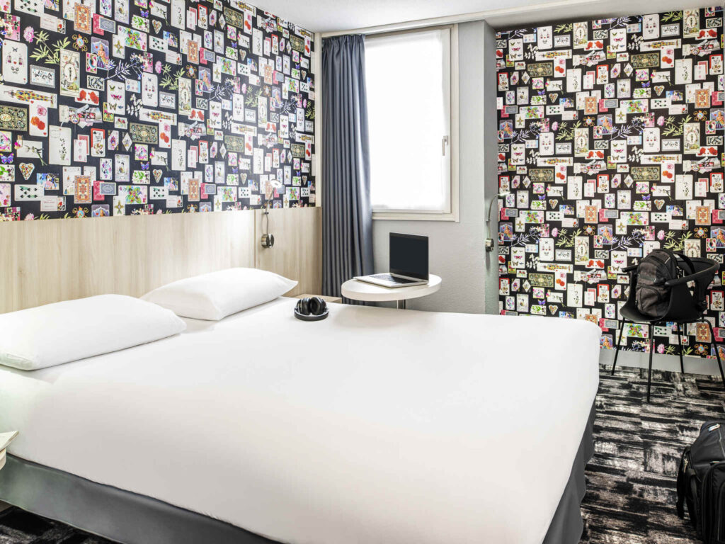 https://www.accorhotels.com/8714